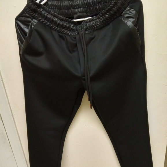 Prada pants - Picture 3 of 8